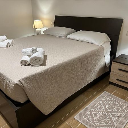 Seaside Apartments Casa Carla E Casa Andrea 올비아 외부 사진
